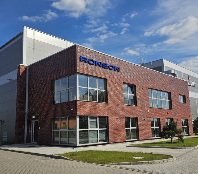 Montaż klinkieru Ronson